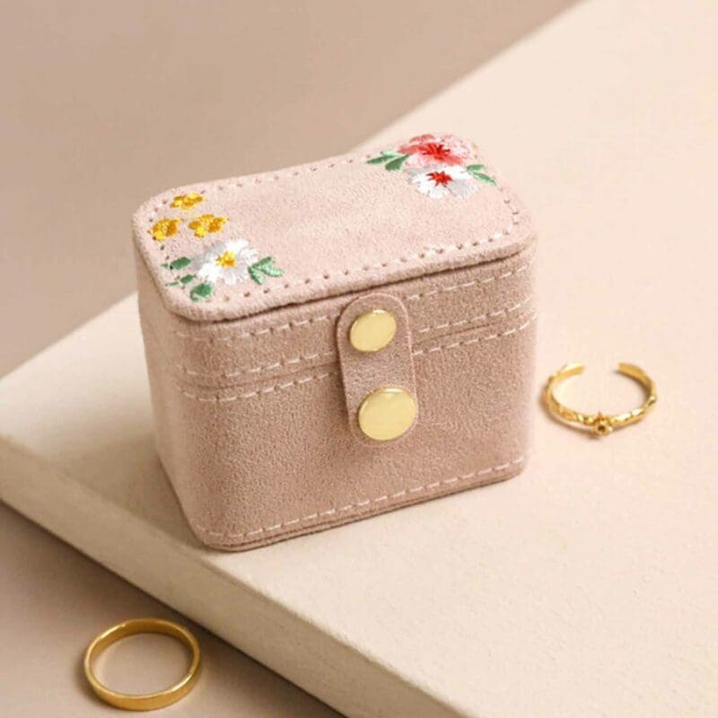 Embroidered Flowers Travel Ring Box