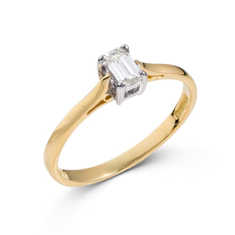 Pre-Owned 18ct Gold Diamond Solitaire Ring