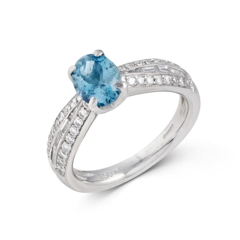 Pre-Owned 18ct White Gold AAA Aquamarine & Diamond Ring
